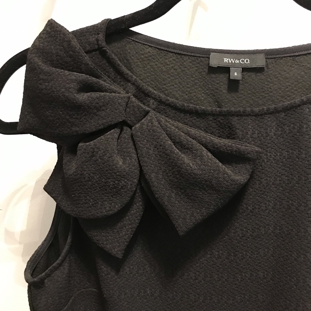 Little Black Dress with Bow accent RW& Co size 6